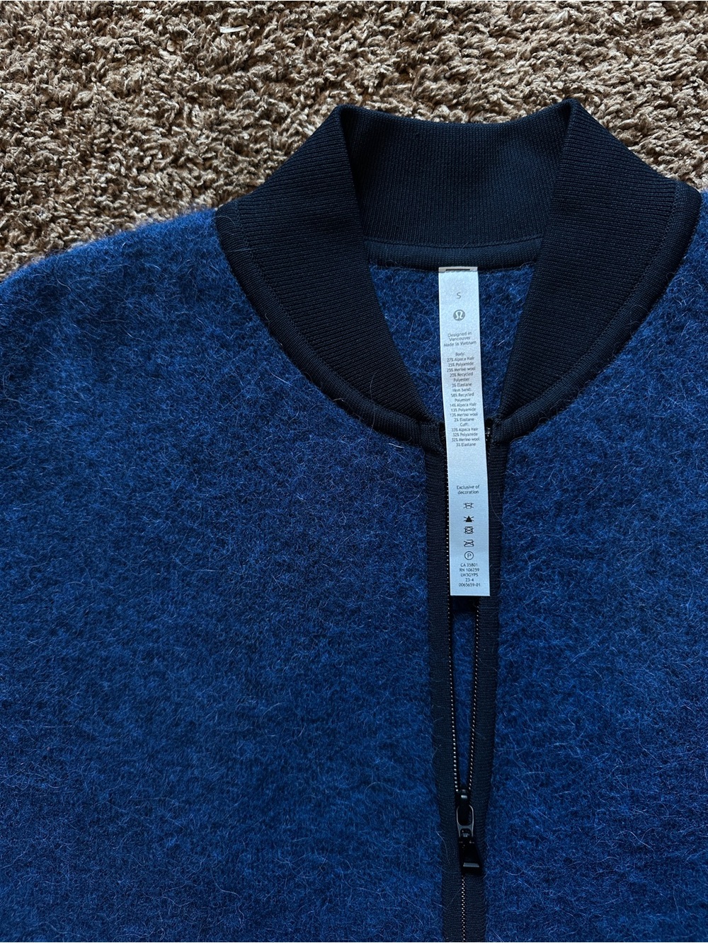 Lululemon Women's Alpaca Wool-Blend Knit
Bomber Jacket Size S